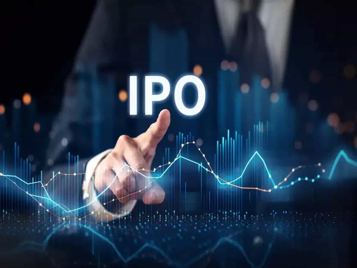 Creative Graphics Solutions IPO की बाजार में धमाकेदार शुरुआत, इश्यू प्राइस 106% से अधिक !